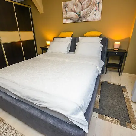 Romana Lahovary בוקרשט